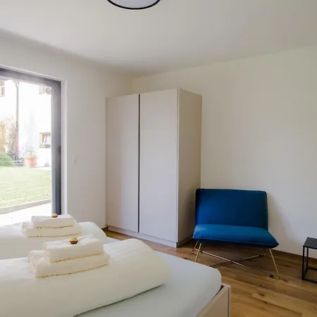 Moderne Mit Terrasse