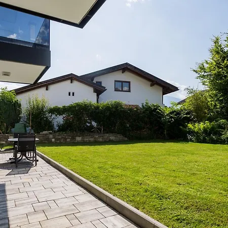 Διαμέρισμα Moderne Mit Terrasse *
