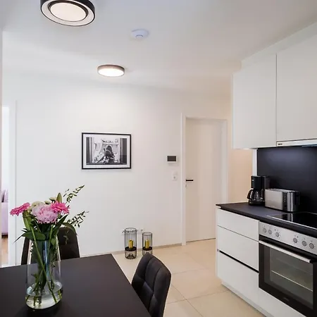 Moderne Mit Terrasse Apartment Innsbruck